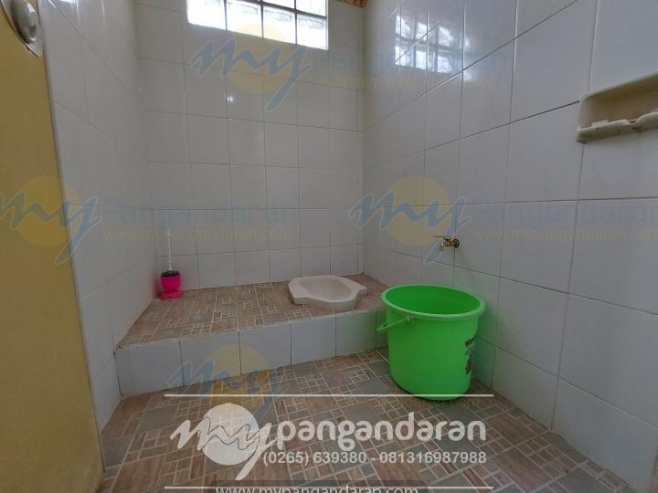   Tampilan kamar mandi Villa Citumang 1 Pangandaran